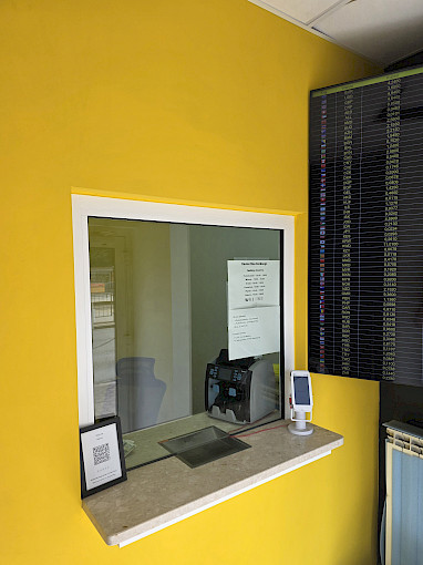 Wnętrze kantoru Dan Exchange Wolska 54 w Warszawie